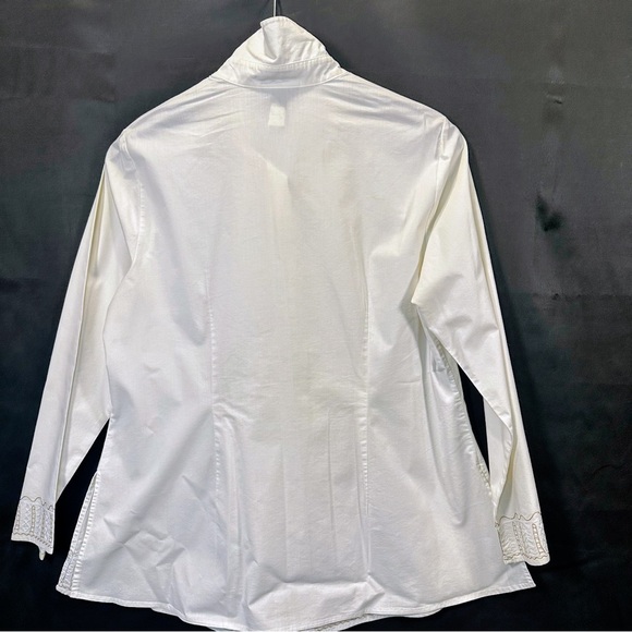 Women’s Lane Bryant Cream Blouse - Picture 7 of 10